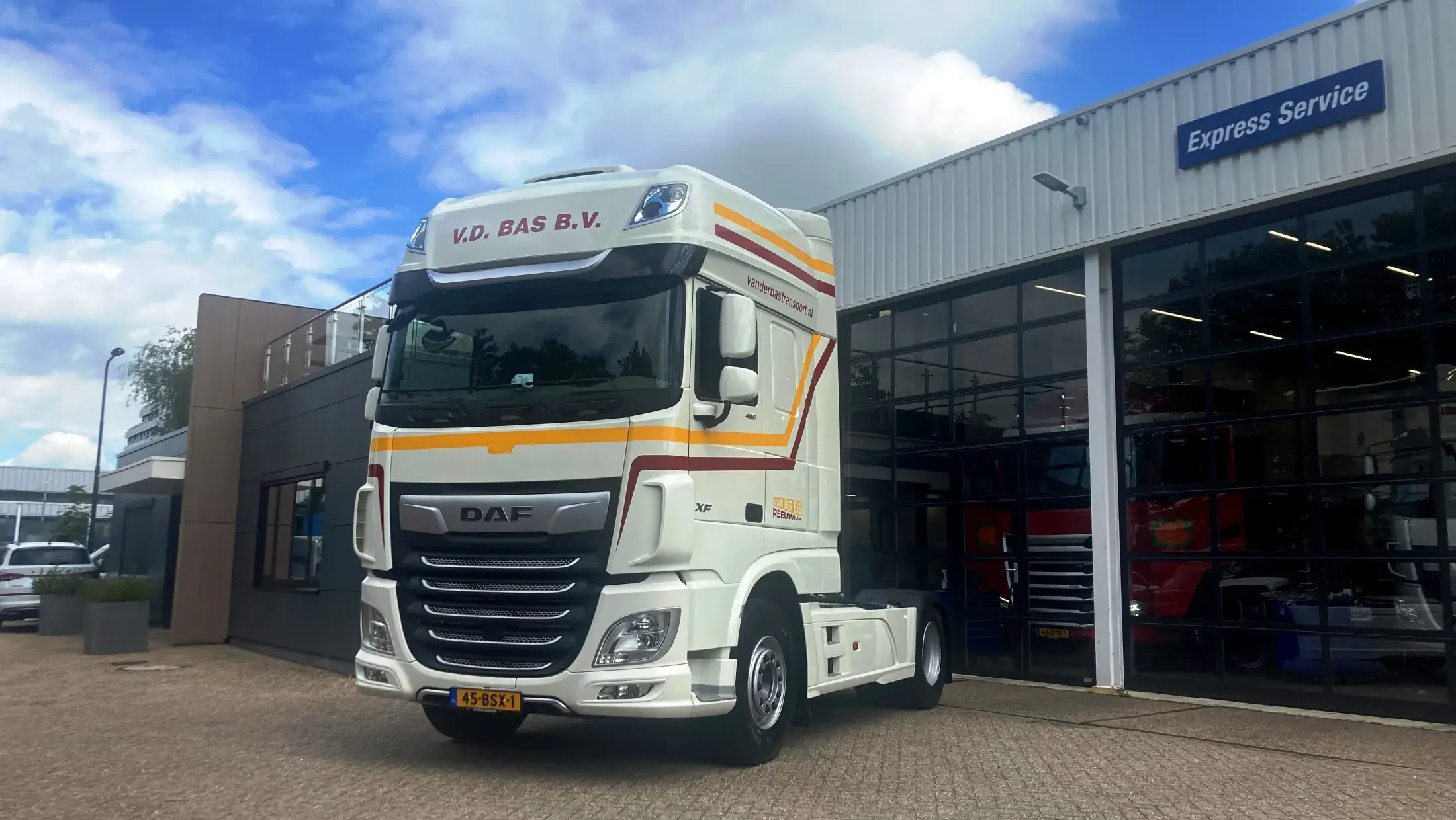 Van der Bas - XF 480 FT SSC - Blom Gouda