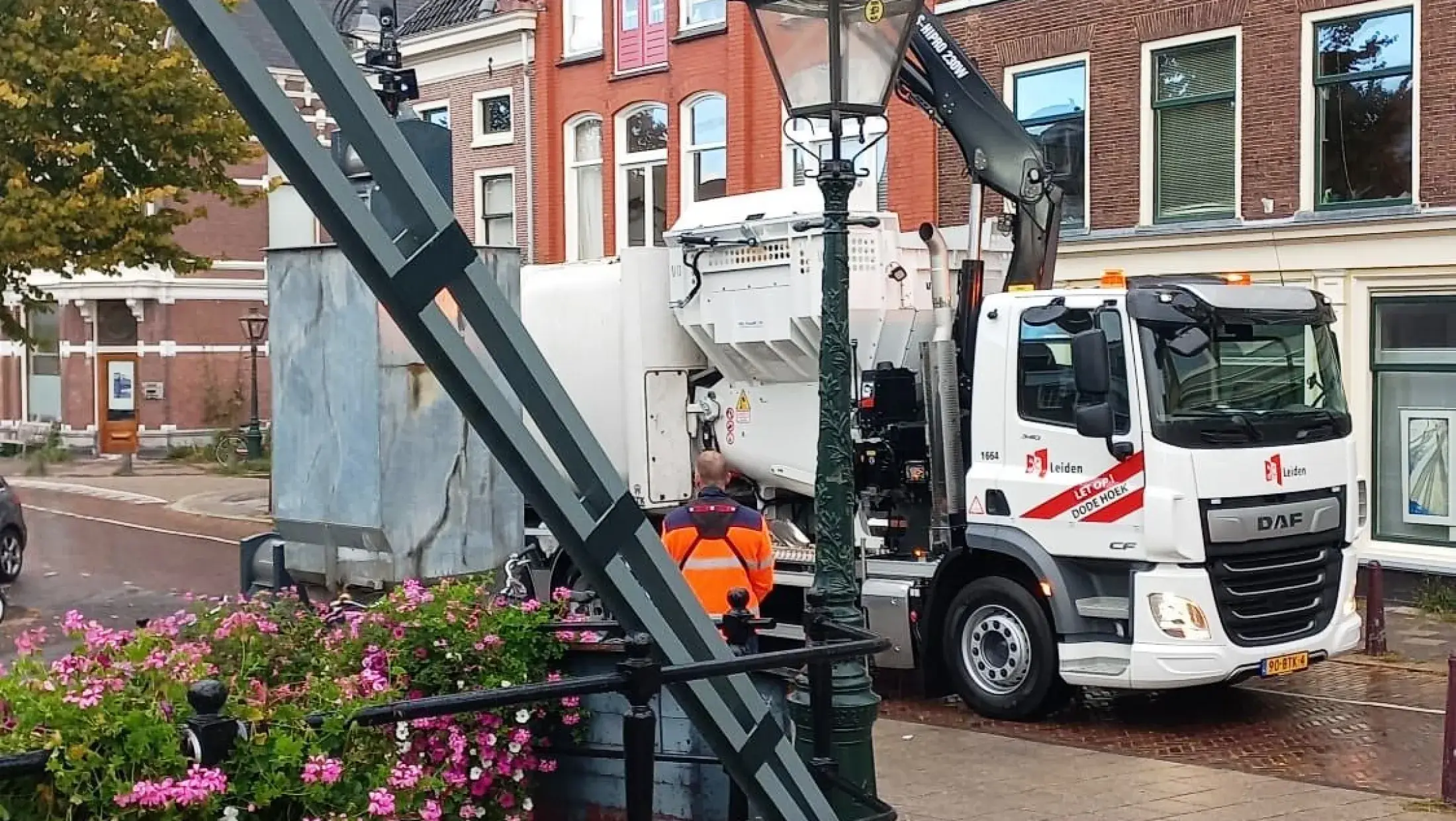 DAF CF 340 FAN DC - Gemeente Leiden