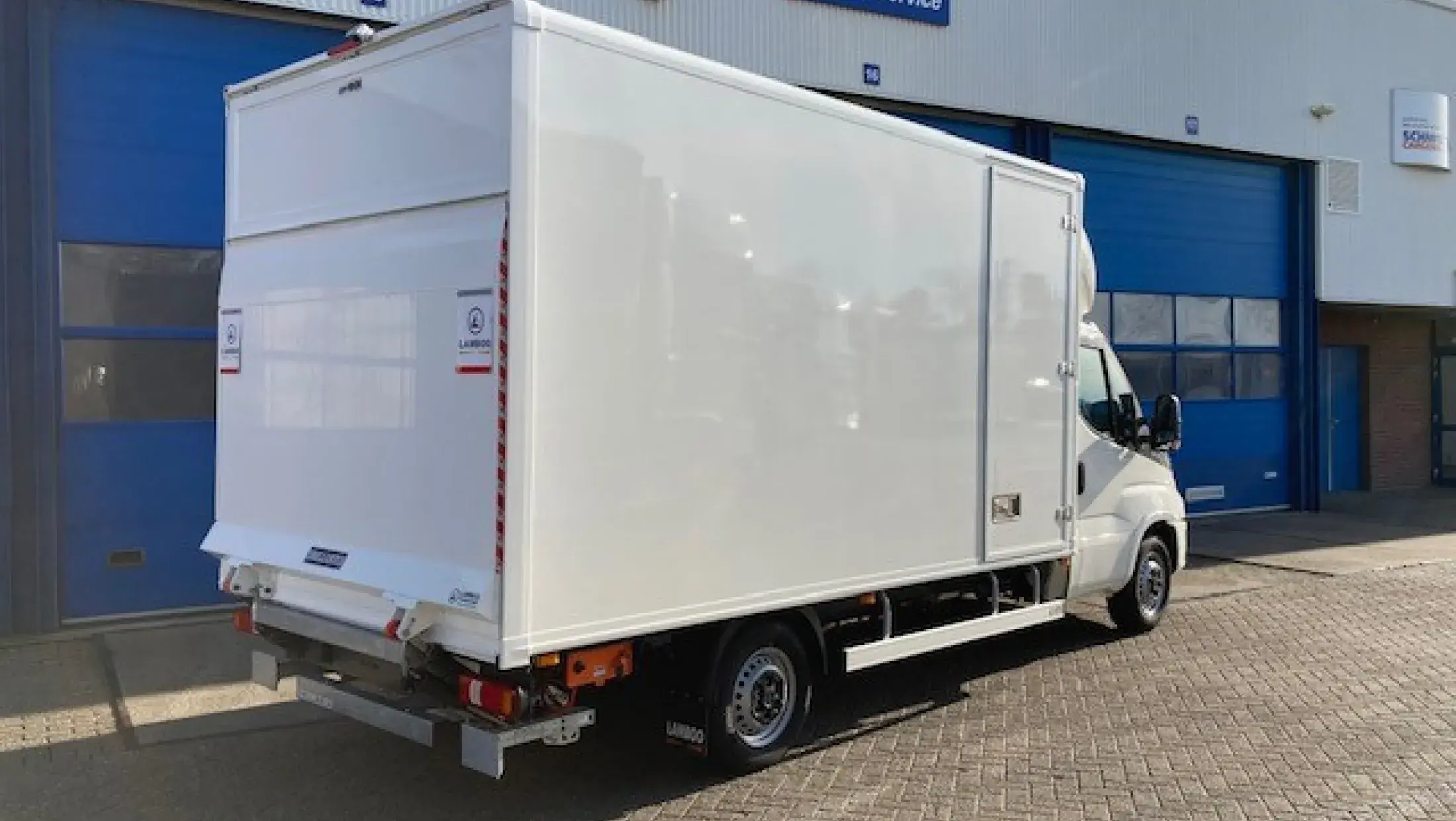 IVECO Daily 35S16A8 - Grill Academy