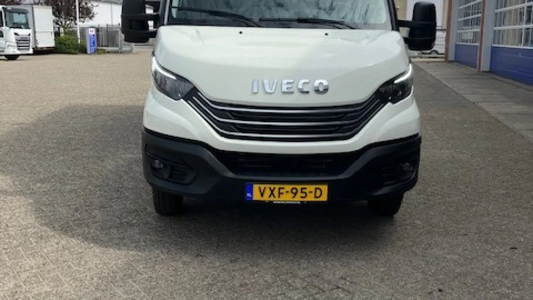 Van Der Plas Flowers and Plants - Iveco Daily 40C18 HA8