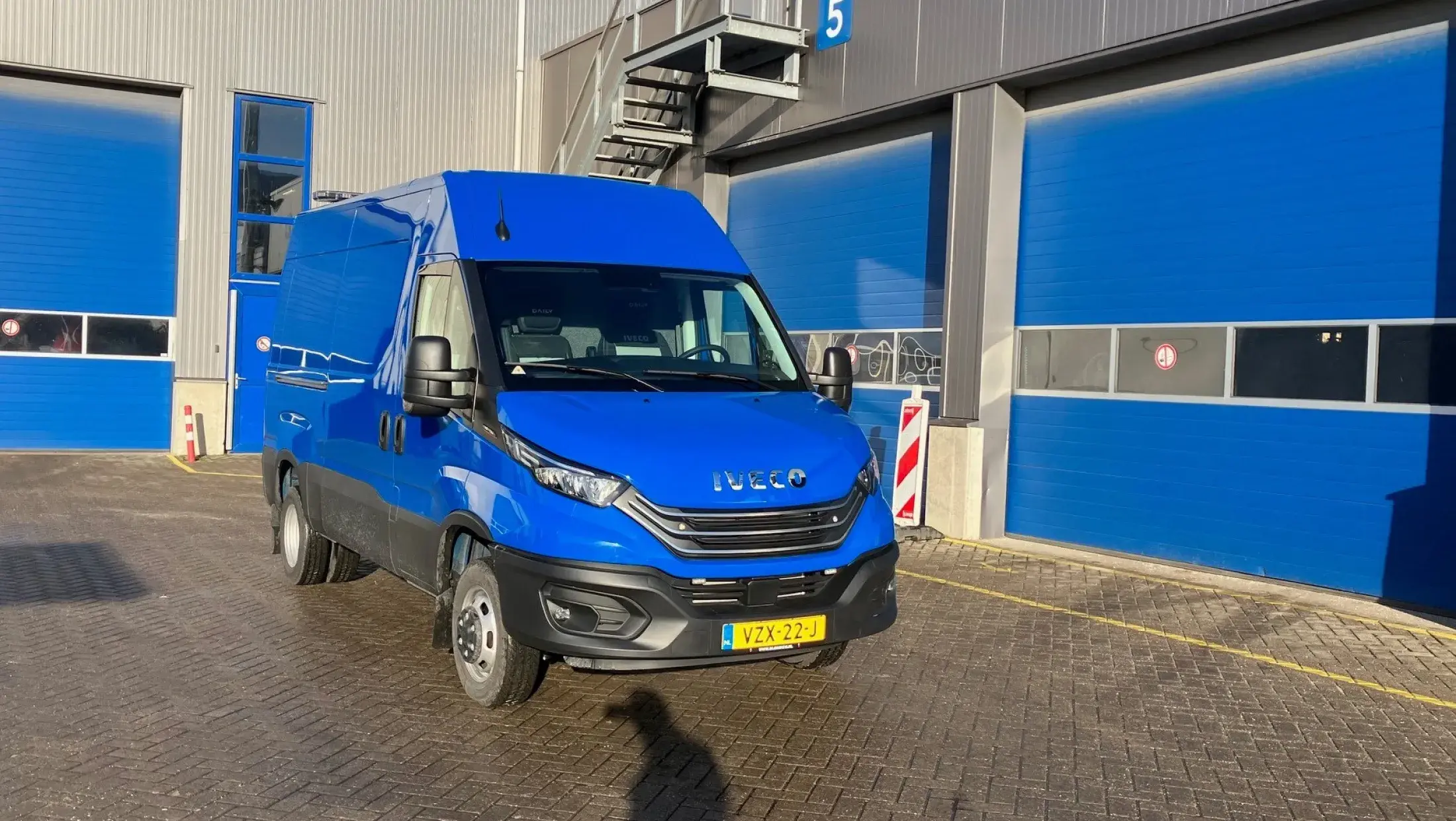 Iveco Daily 35C18 - AH Vrij