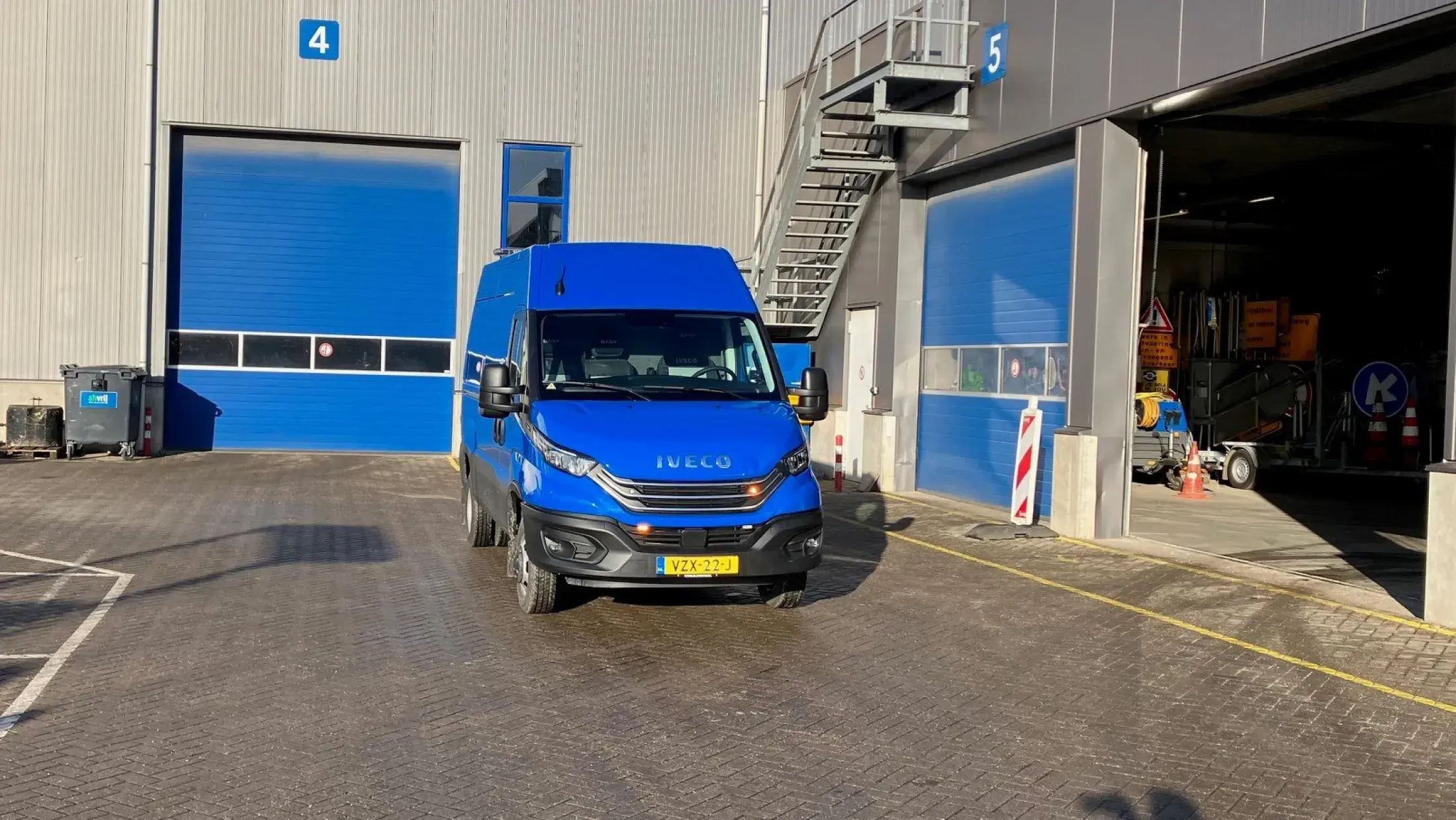 Iveco Daily 35C18 - AH Vrij