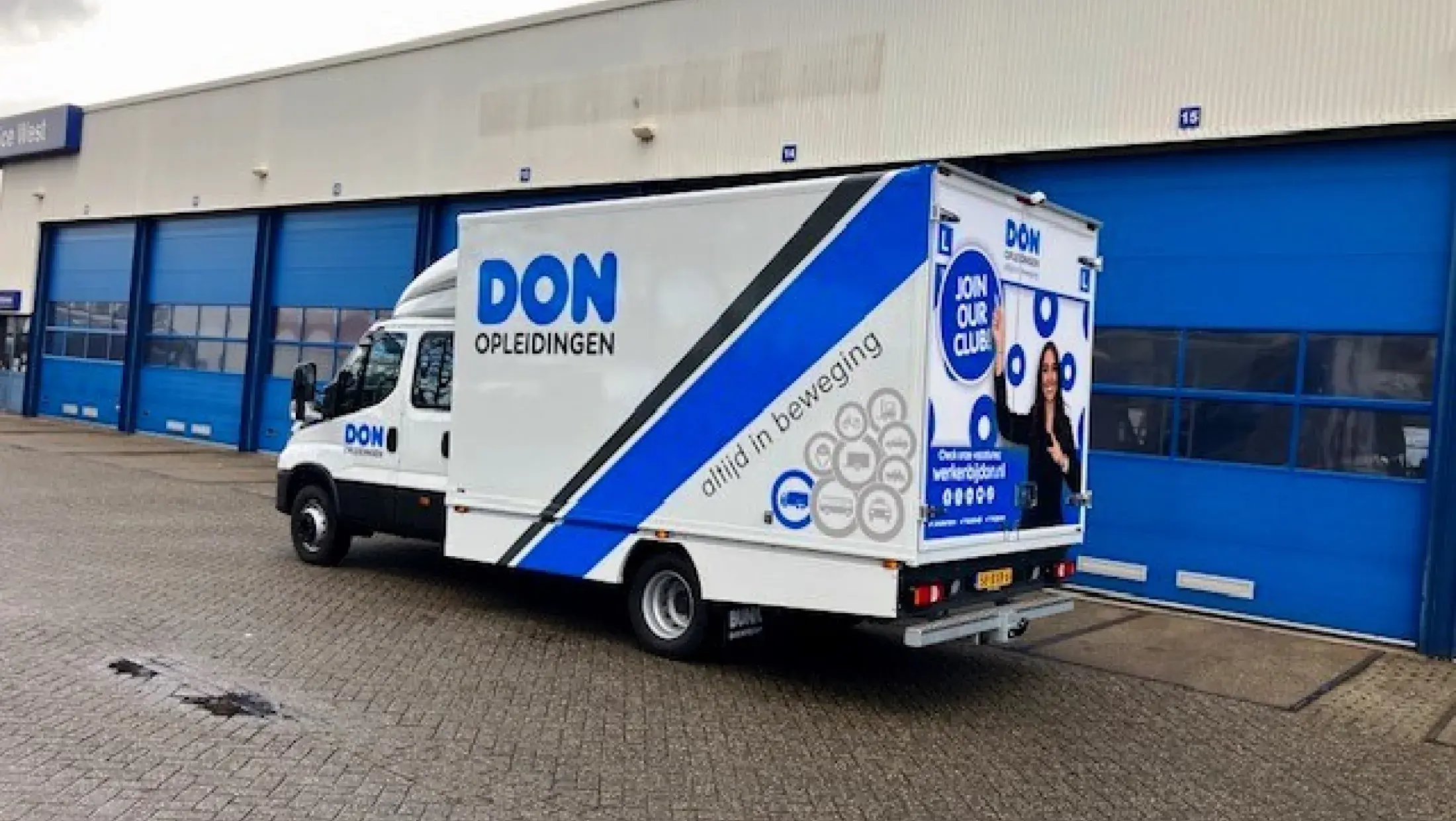 DON Opleidingen - Iveco Daily 70C18H DC