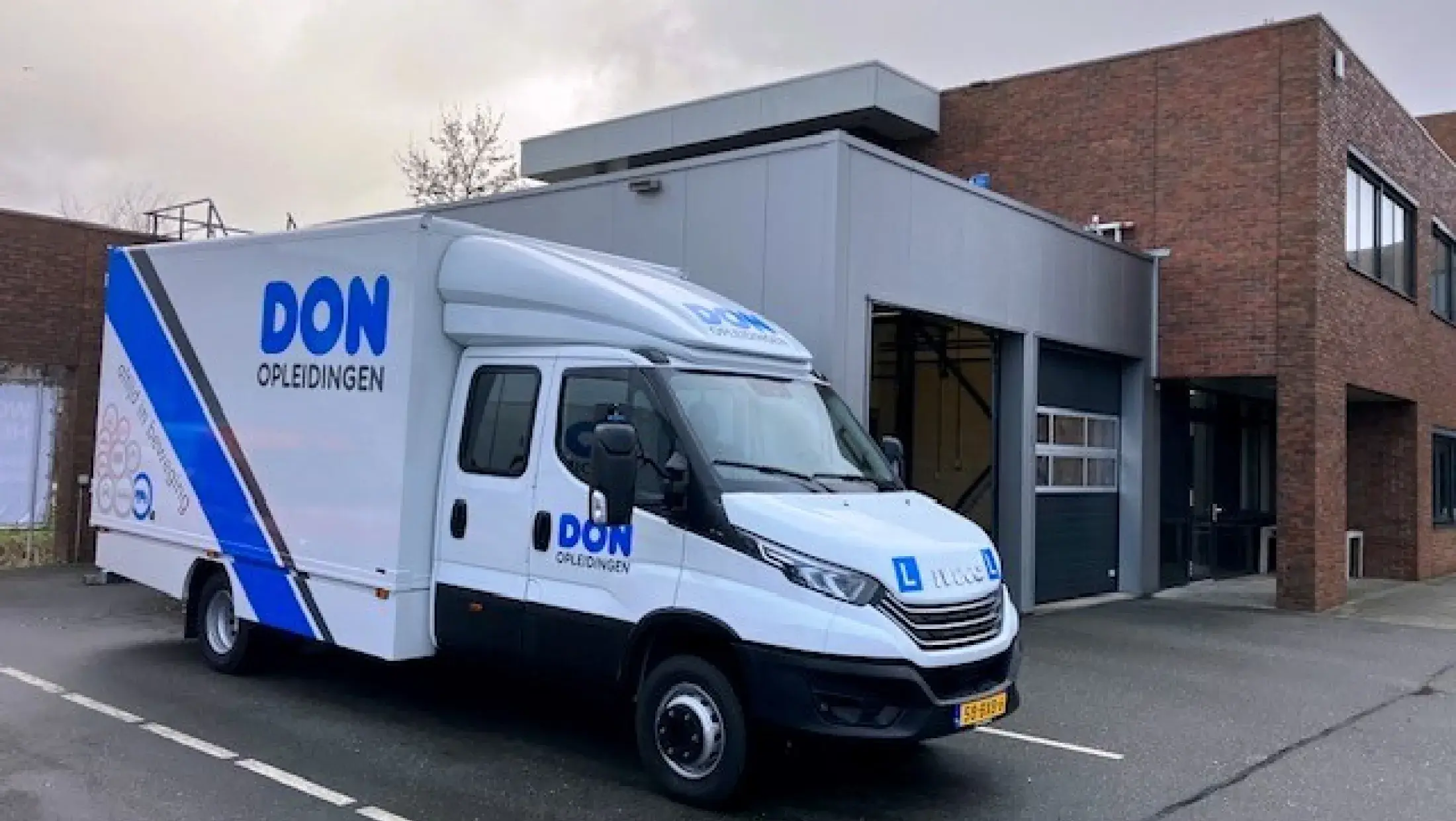 DON Opleidingen - Iveco Daily 70C18H DC