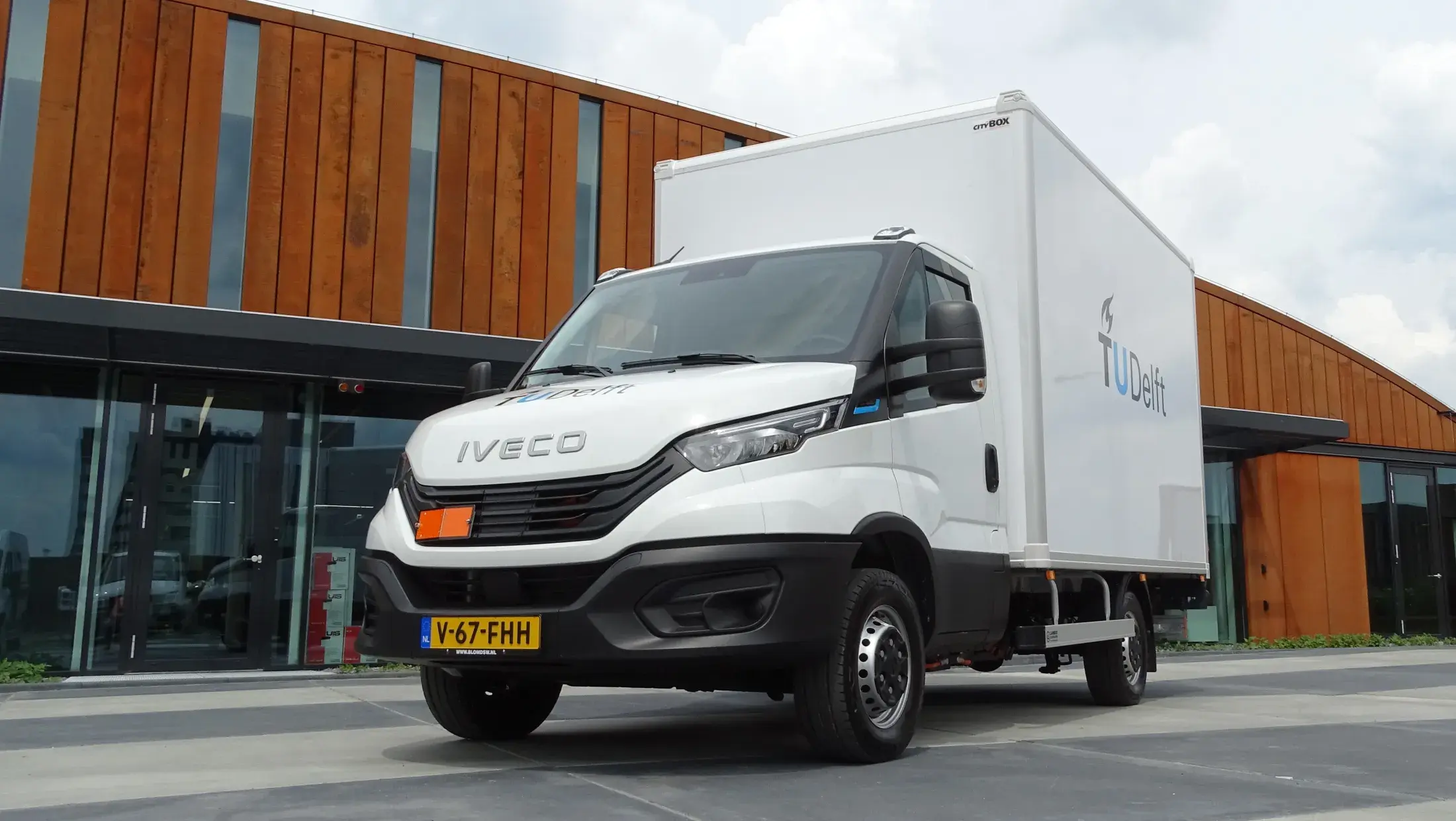 TU Delft - Iveco eDaily 42S14 