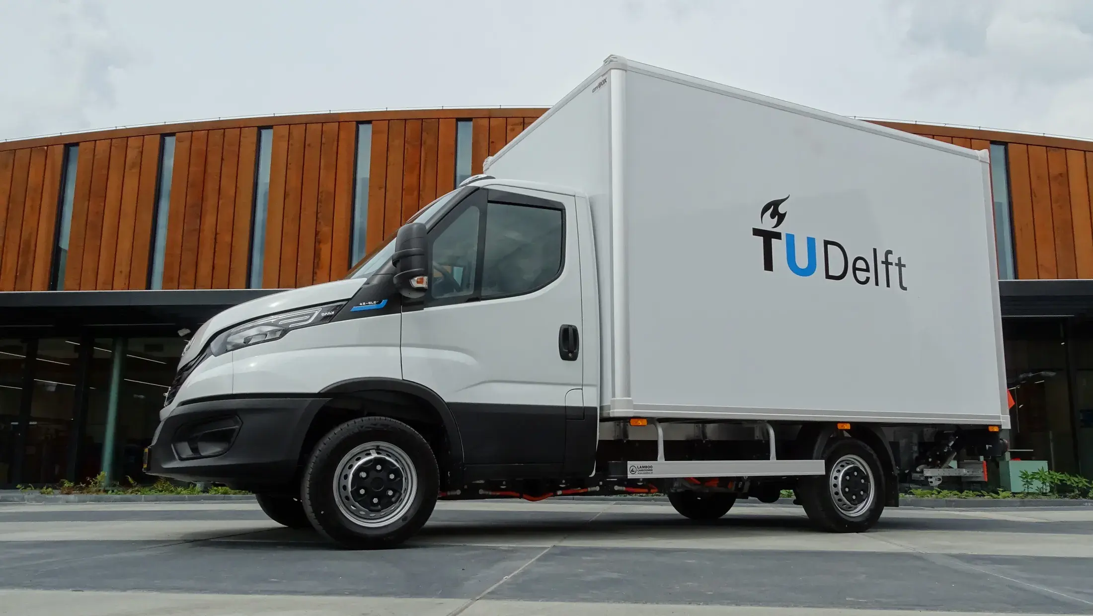 TU Delft - Iveco eDaily 42S14 