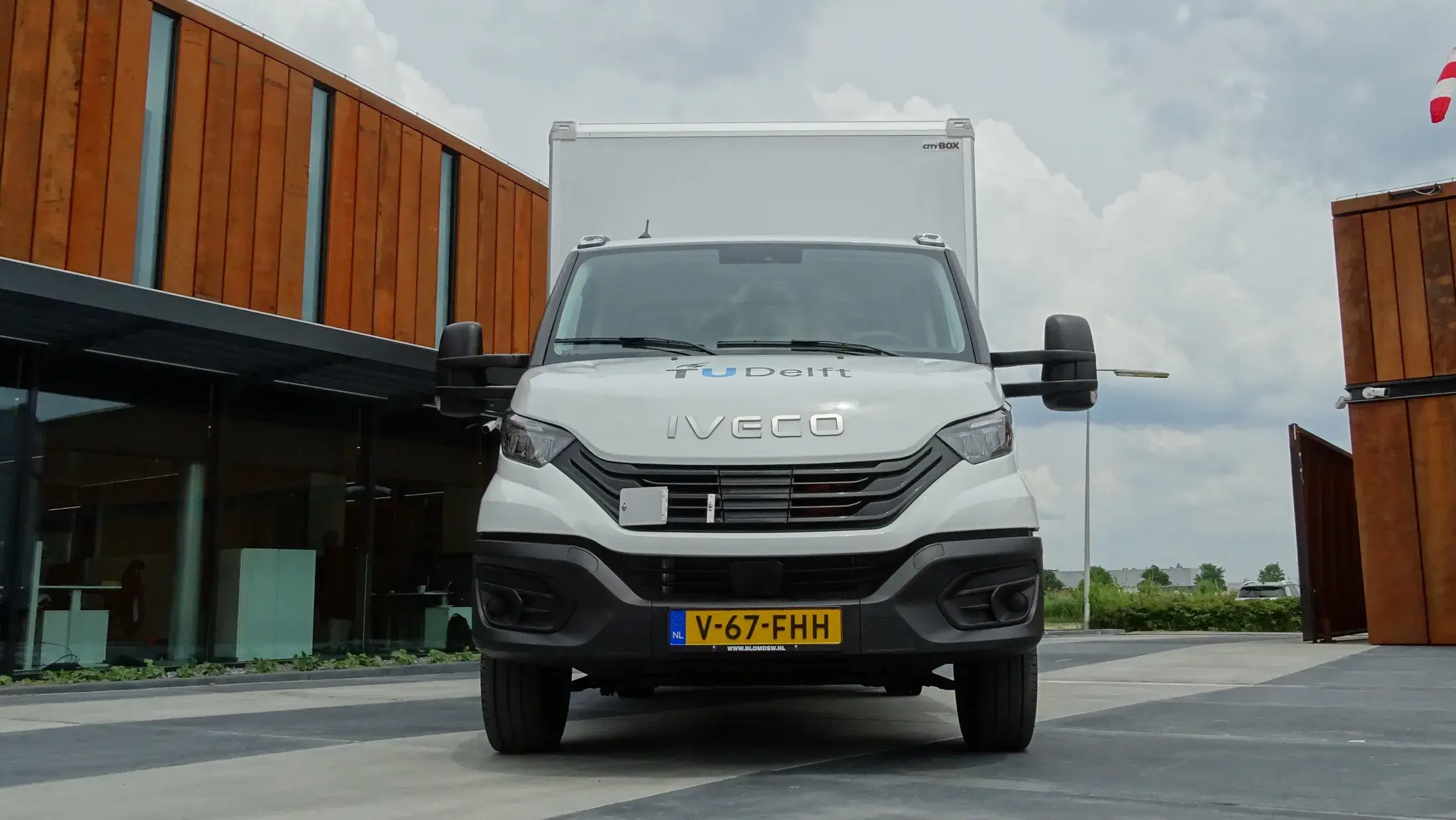 TU Delft - Iveco eDaily 42S14 