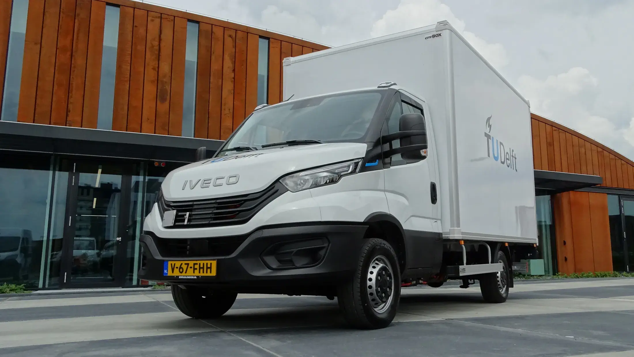 TU Delft - Iveco eDaily 42S14 