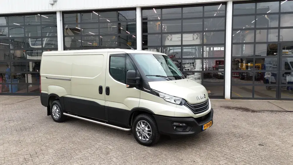 IVECO DAILY 35S18 HA8 - Vergunst Stroopwafels